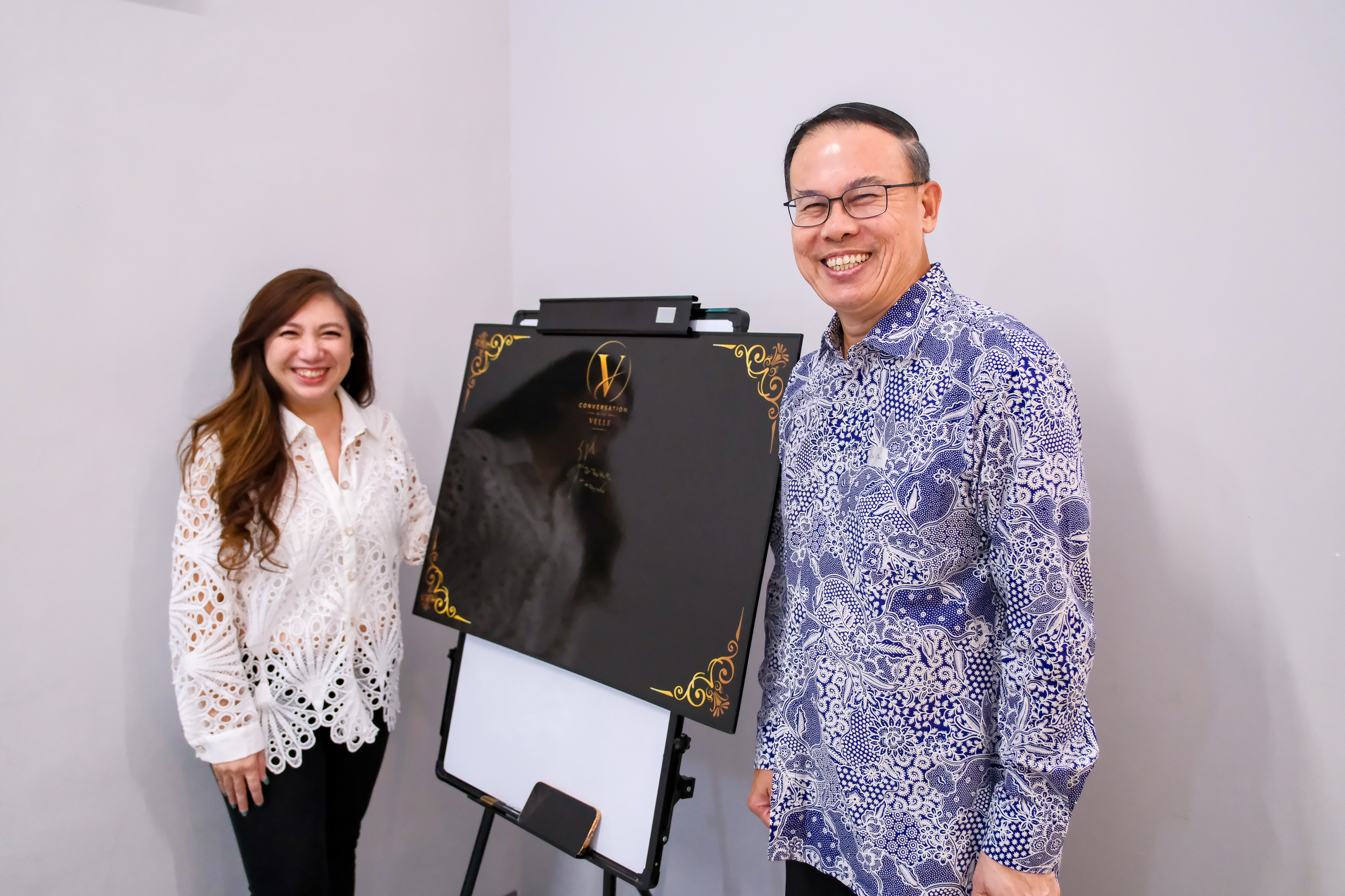 Velle Tay and Guest of Honour Dr Teo Ho Pin at the official launch of Conversation with Velle